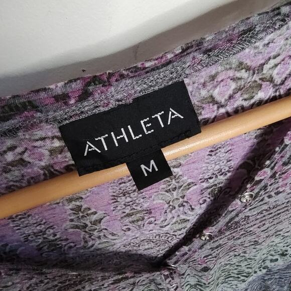 Athleta V-Neck Gradient Print Long Sleeve in Gray/Fuchsia Size Medium - Picture 7 of 7